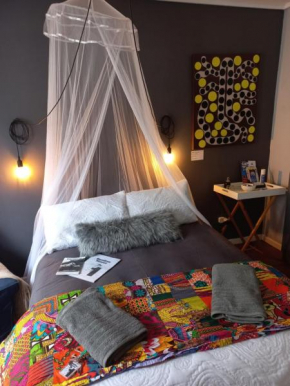 Seaside Getaway @ Swallow House Suite #1, Cape Town
